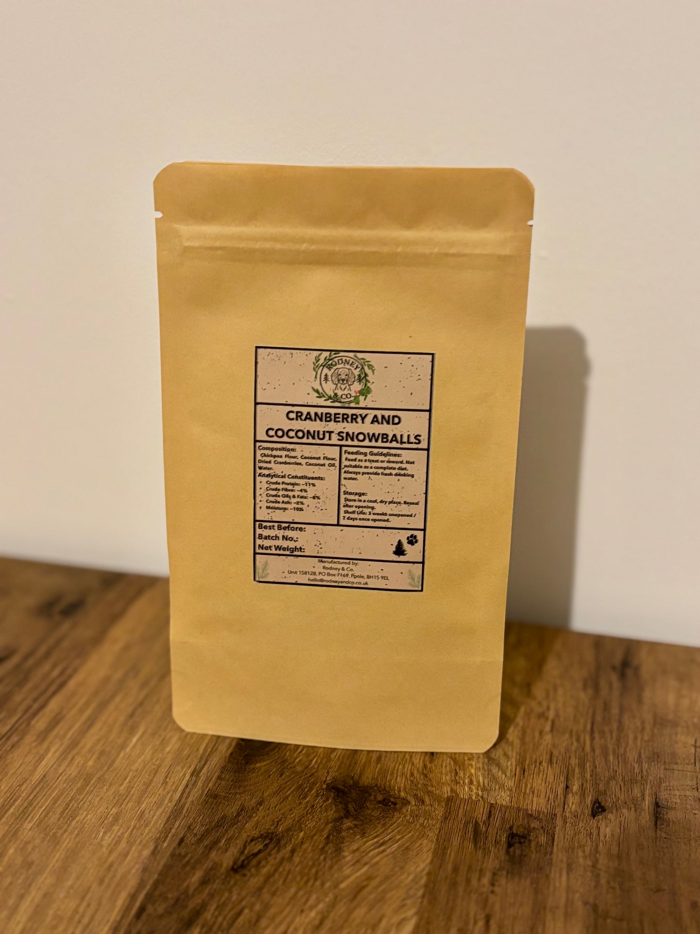 CHRISTMAS COCONUT AND CRANBERRY SNOWBALLS